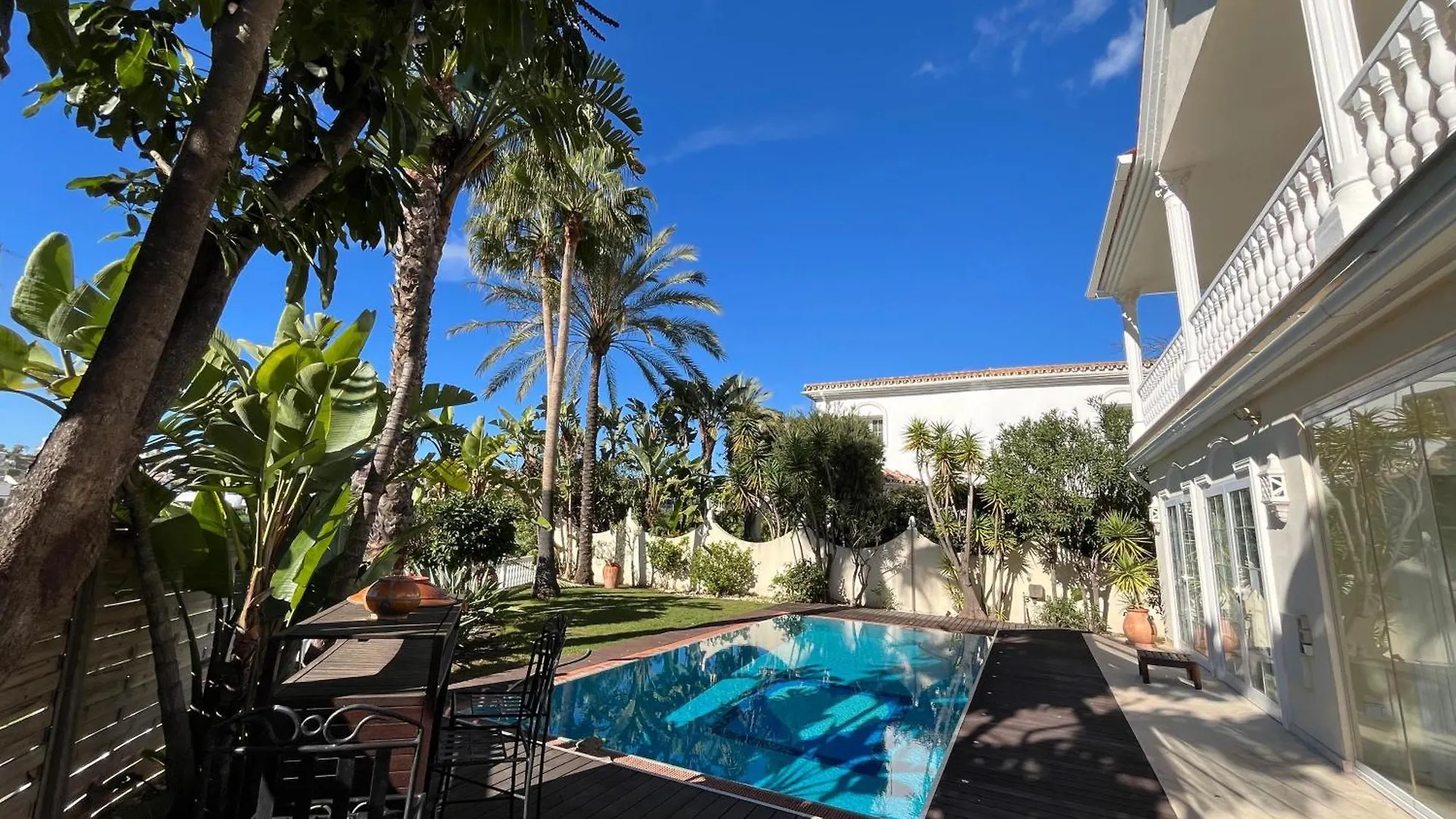 6 Bedroom Villa Near Calahonda Sitio de Calahonda