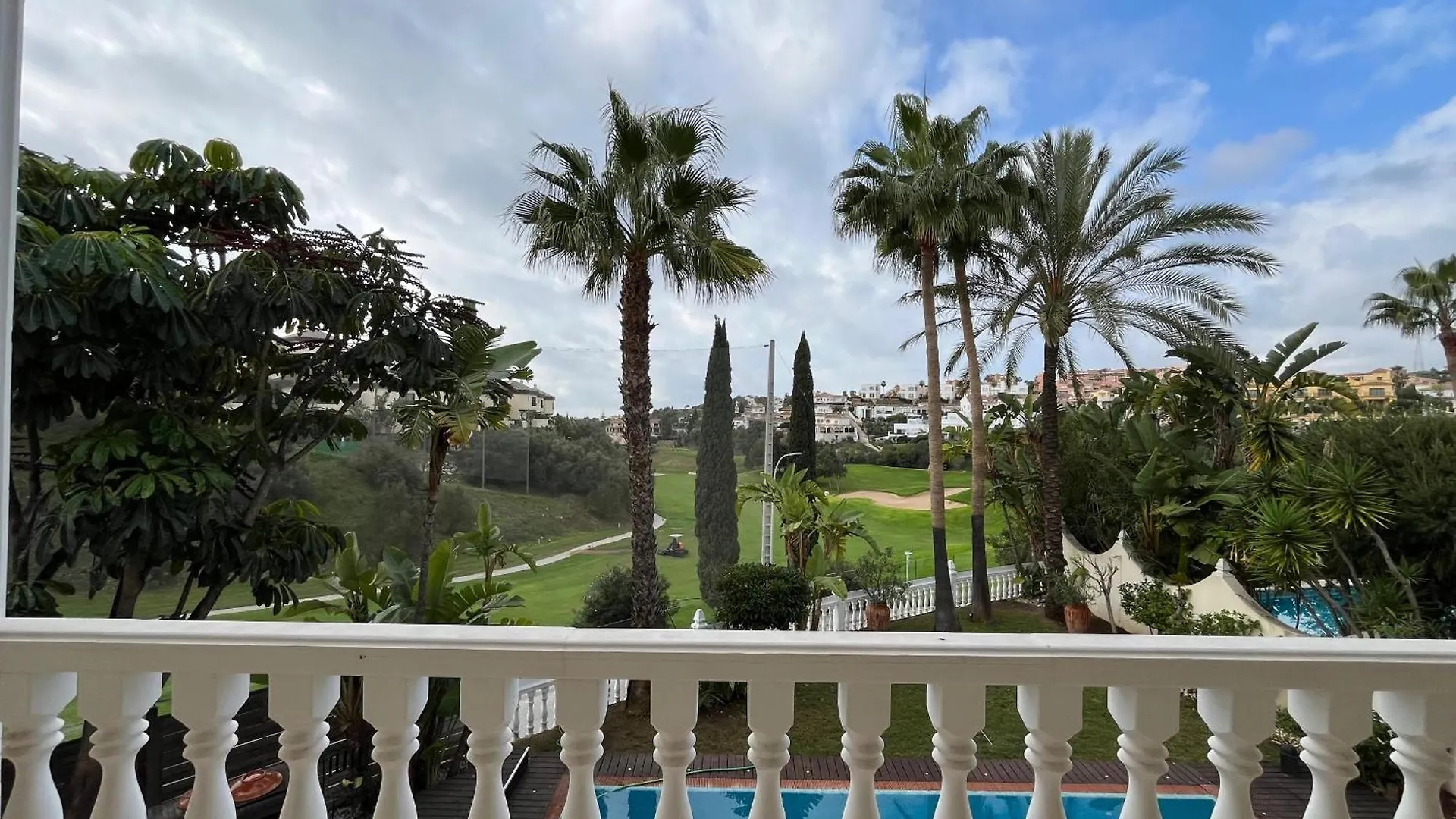 6 Bedroom Villa Near Calahonda Sitio de Calahonda