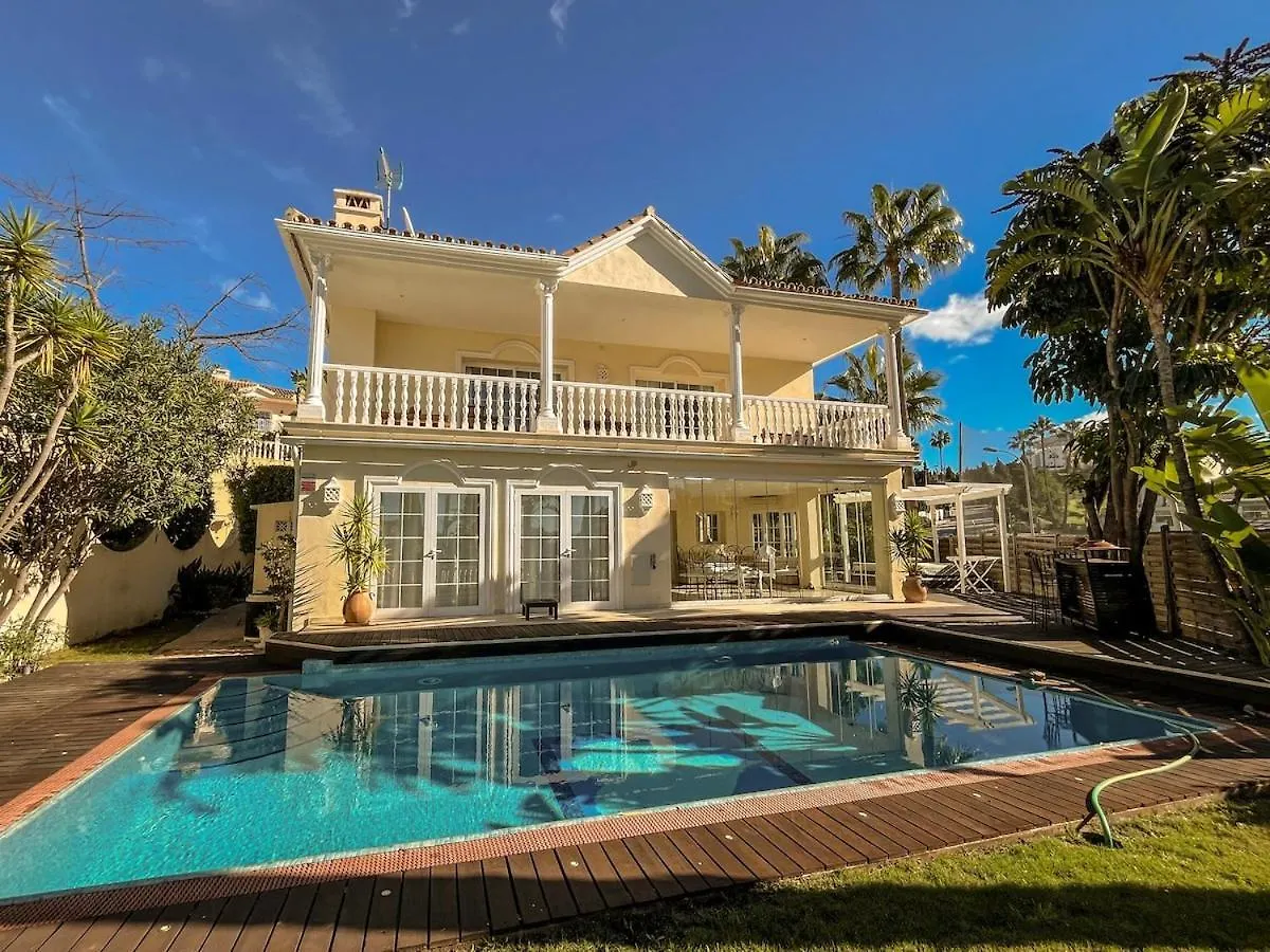 6 Bedroom Villa Near Calahonda Sitio de Calahonda