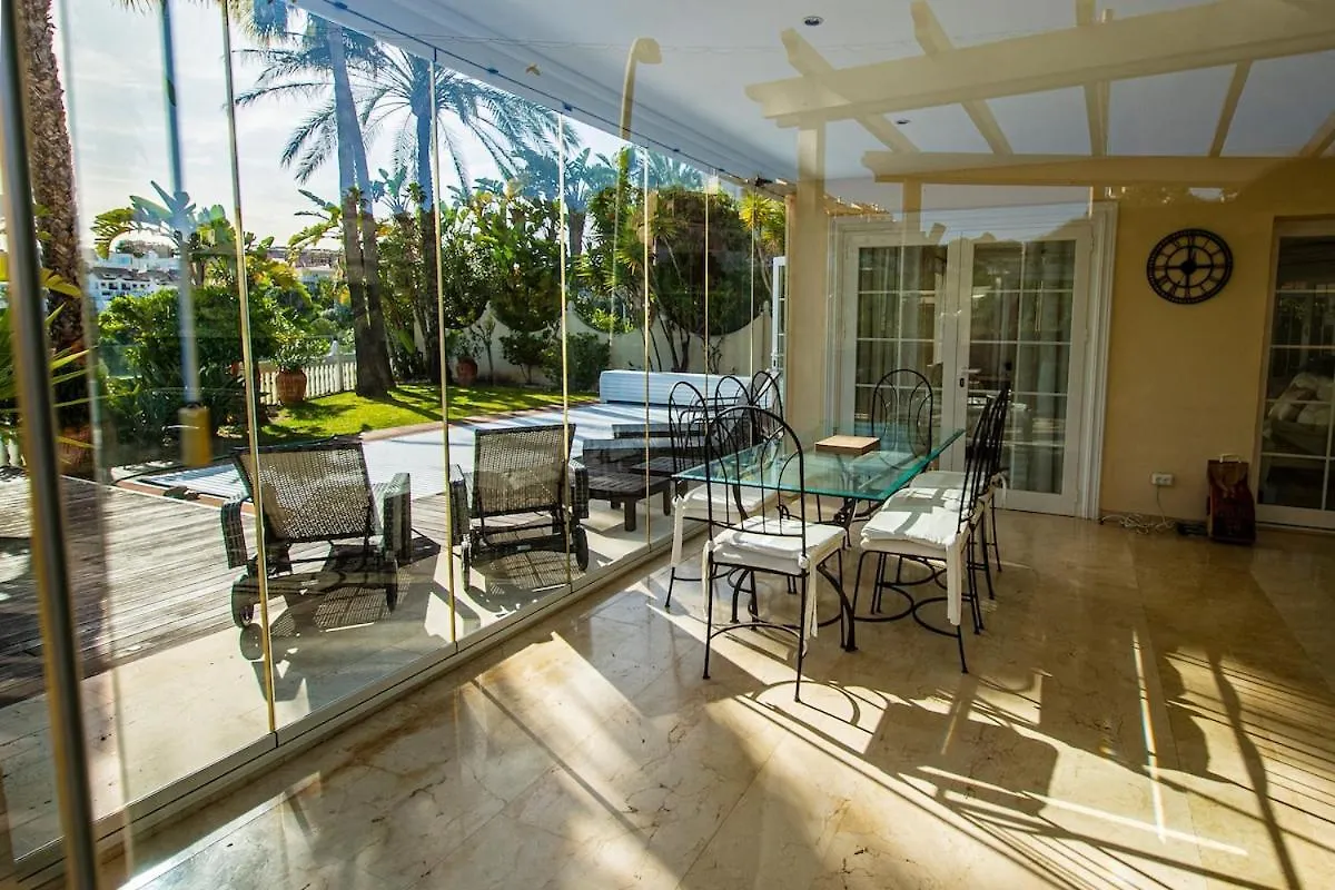6 Bedroom Villa Near Calahonda Sitio de Calahonda