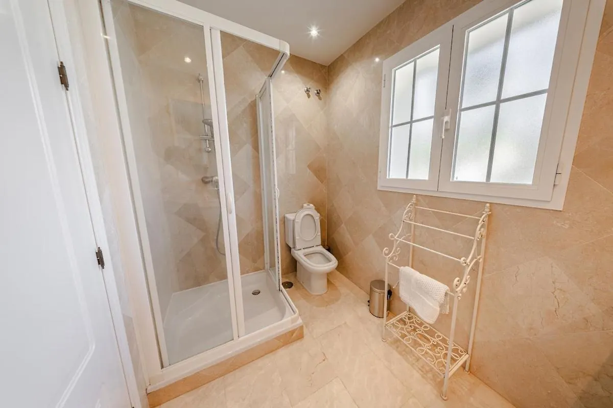 6 Bedroom Villa Near Calahonda Sitio de Calahonda 0*,  Spain